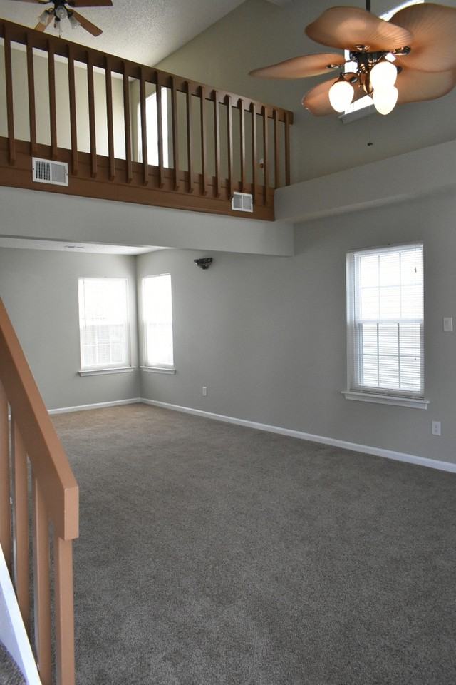 190 Lees Mill Dr - Photo 2 of 13