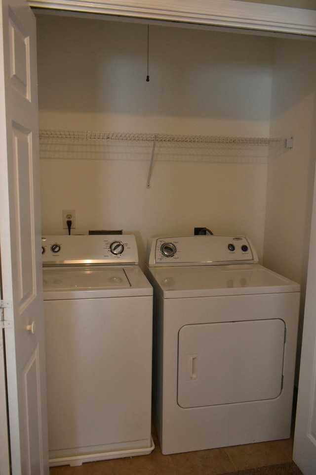 190 Lees Mill Dr - Photo 4 of 13