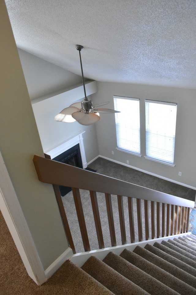 190 Lees Mill Dr - Photo 6 of 13