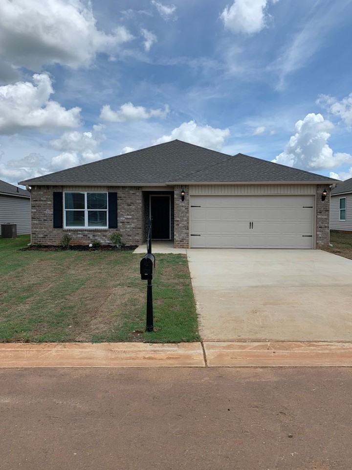 16440 Seminole Dr - Photo 4 of 22