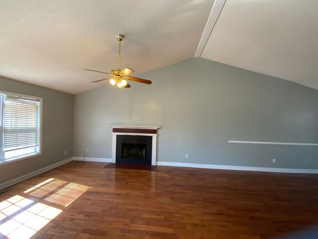 18 Trillium Trl Ne - Photo 2 of 11