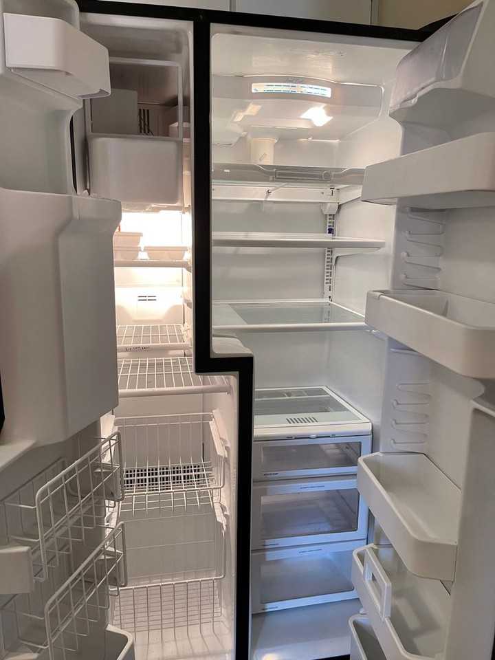 17 Lindsay Ln - Photo 4 of 10