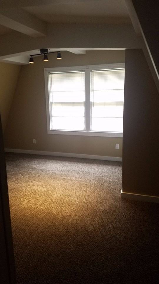 701 Norman Cir - Photo 2 of 18