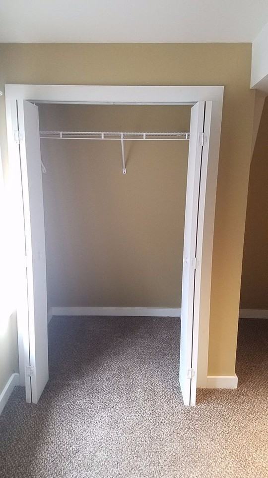 701 Norman Cir - Photo 5 of 18