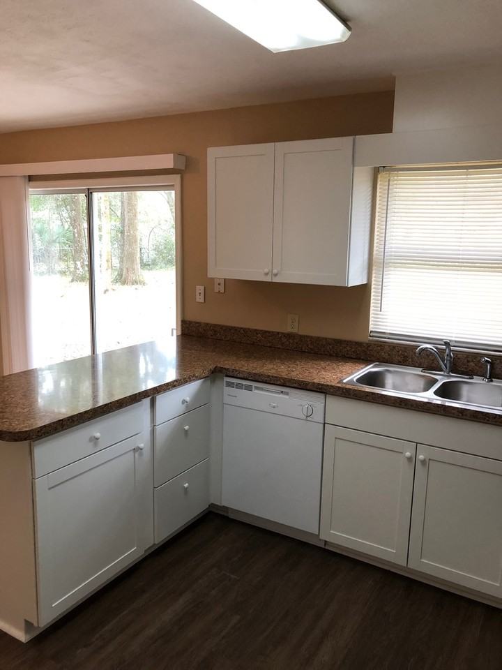 600 Nw 52nd Ter - Photo 7 of 14