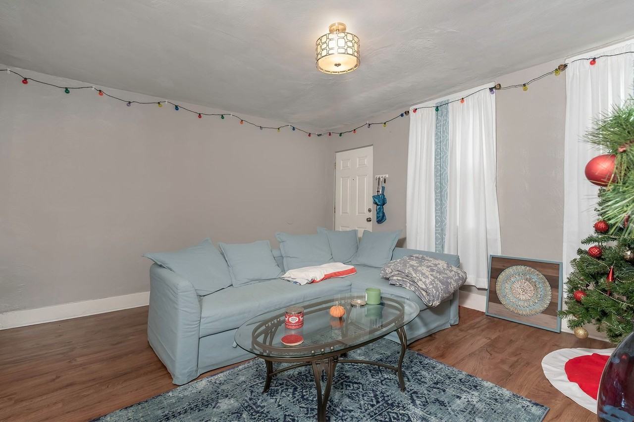 1411 Bingham St - Photo 2 of 12