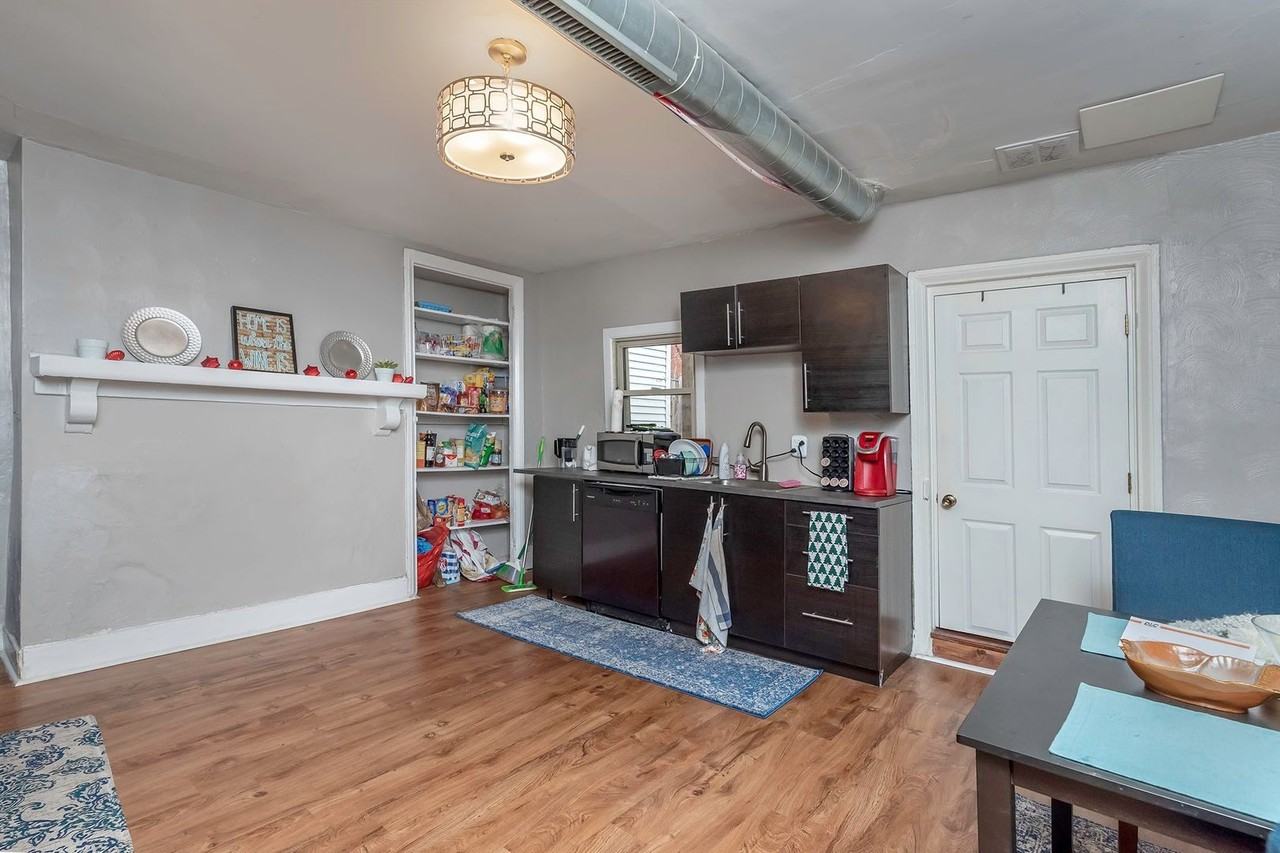 1411 Bingham St - Photo 3 of 12