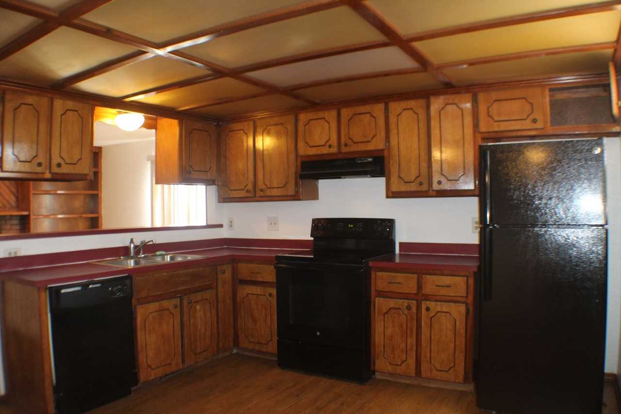 4714 Creek Ct - Photo 5 of 12