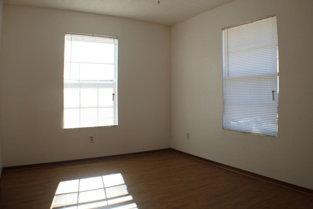 4714 Creek Ct - Photo 7 of 12