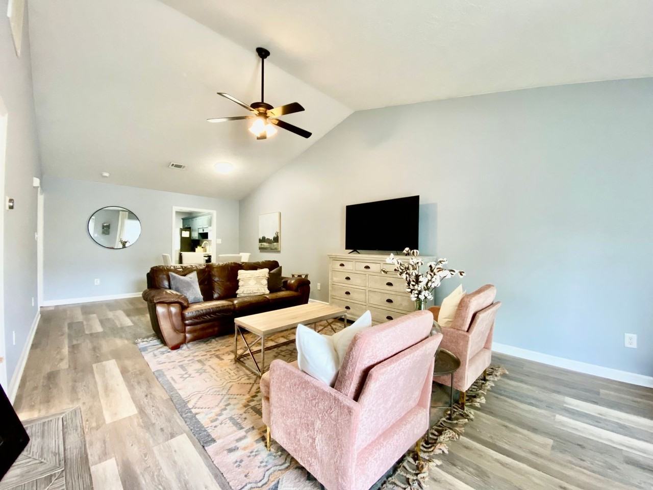 645 Brook Trl - Photo 2 of 20
