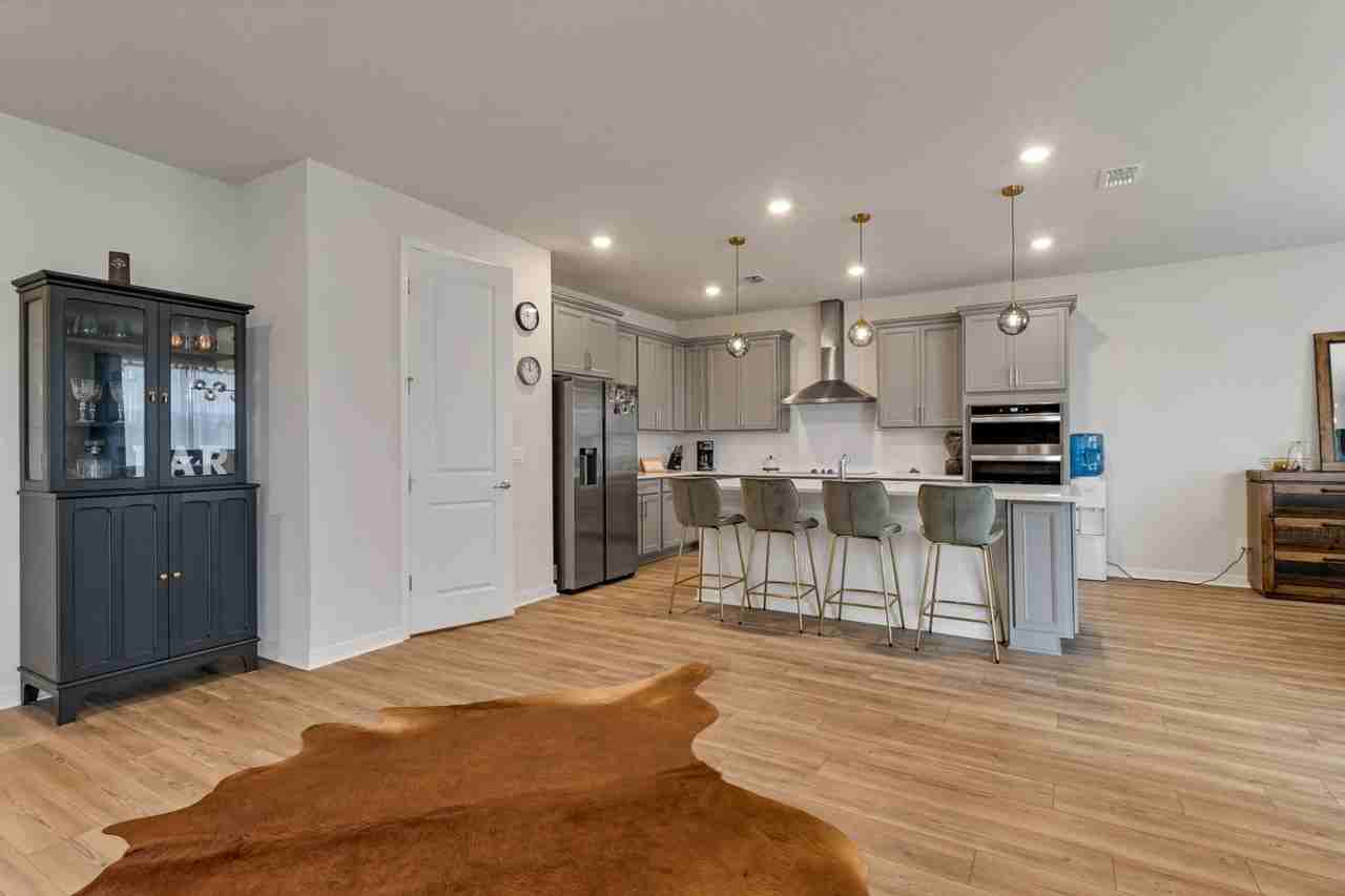 5674 Arborvista Dr - Photo 4 of 41