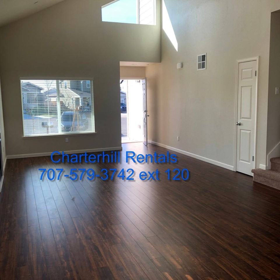 1623 Nina Ct - Photo 3 of 19