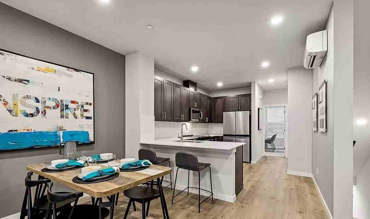 1820 201st Pl Se #B4 - Photo 4 of 17