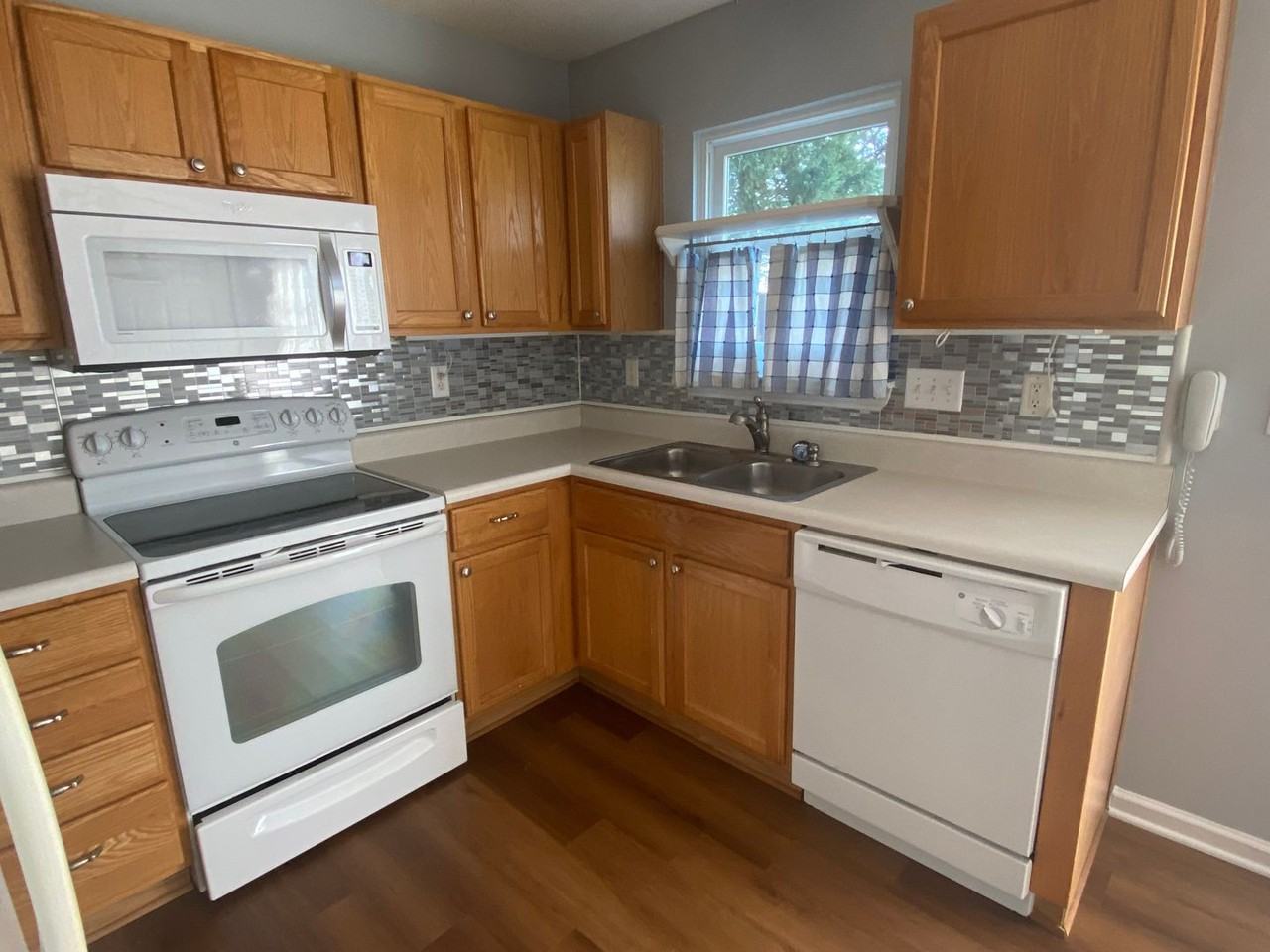 4005 Brandie Glen Rd - Photo 6 of 24