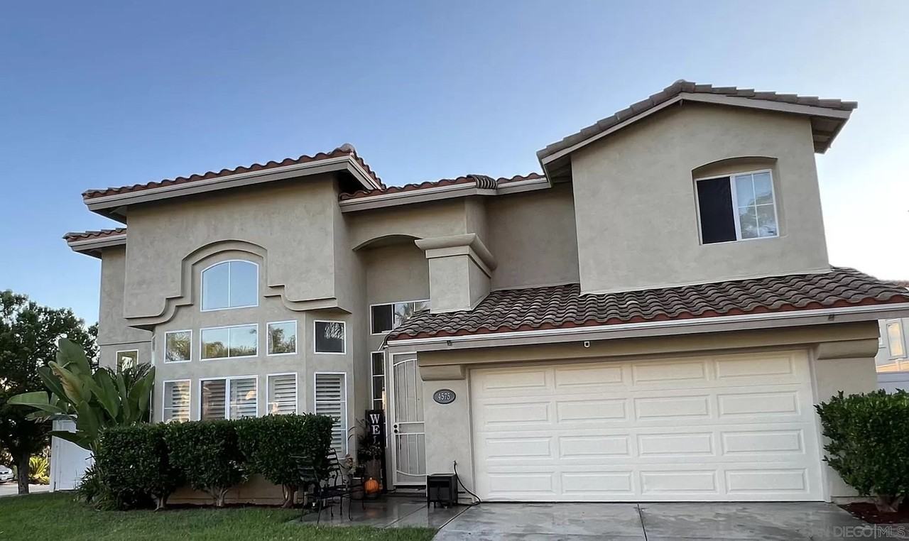 4575 Avenida Privado - Photo 2 of 29