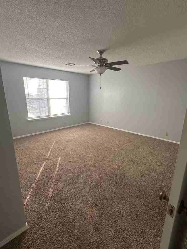 6251 S Yorktown Pl - Photo 5 of 12