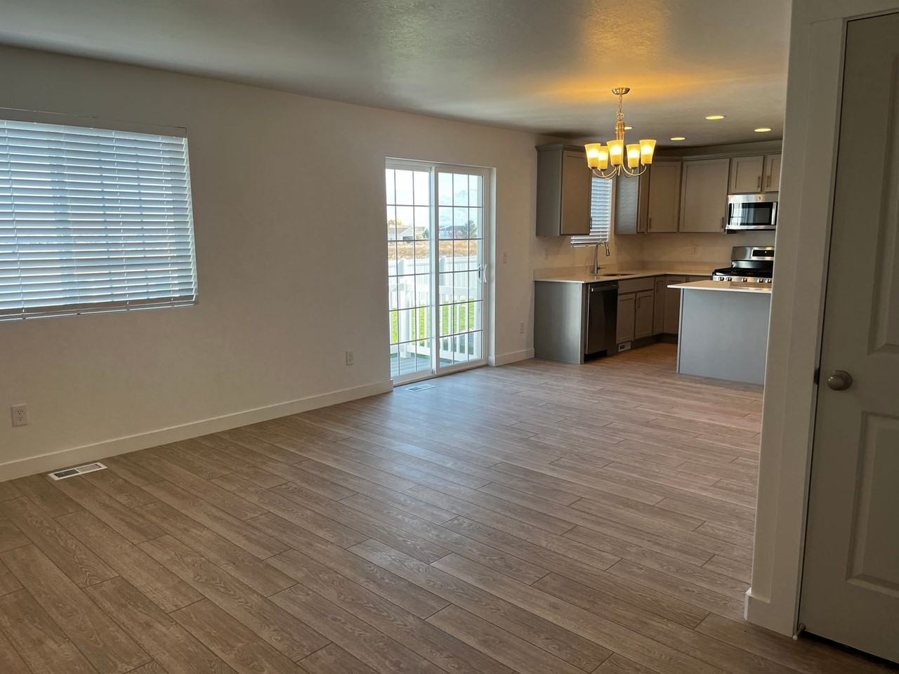 513 S Oracle St - Photo 2 of 26
