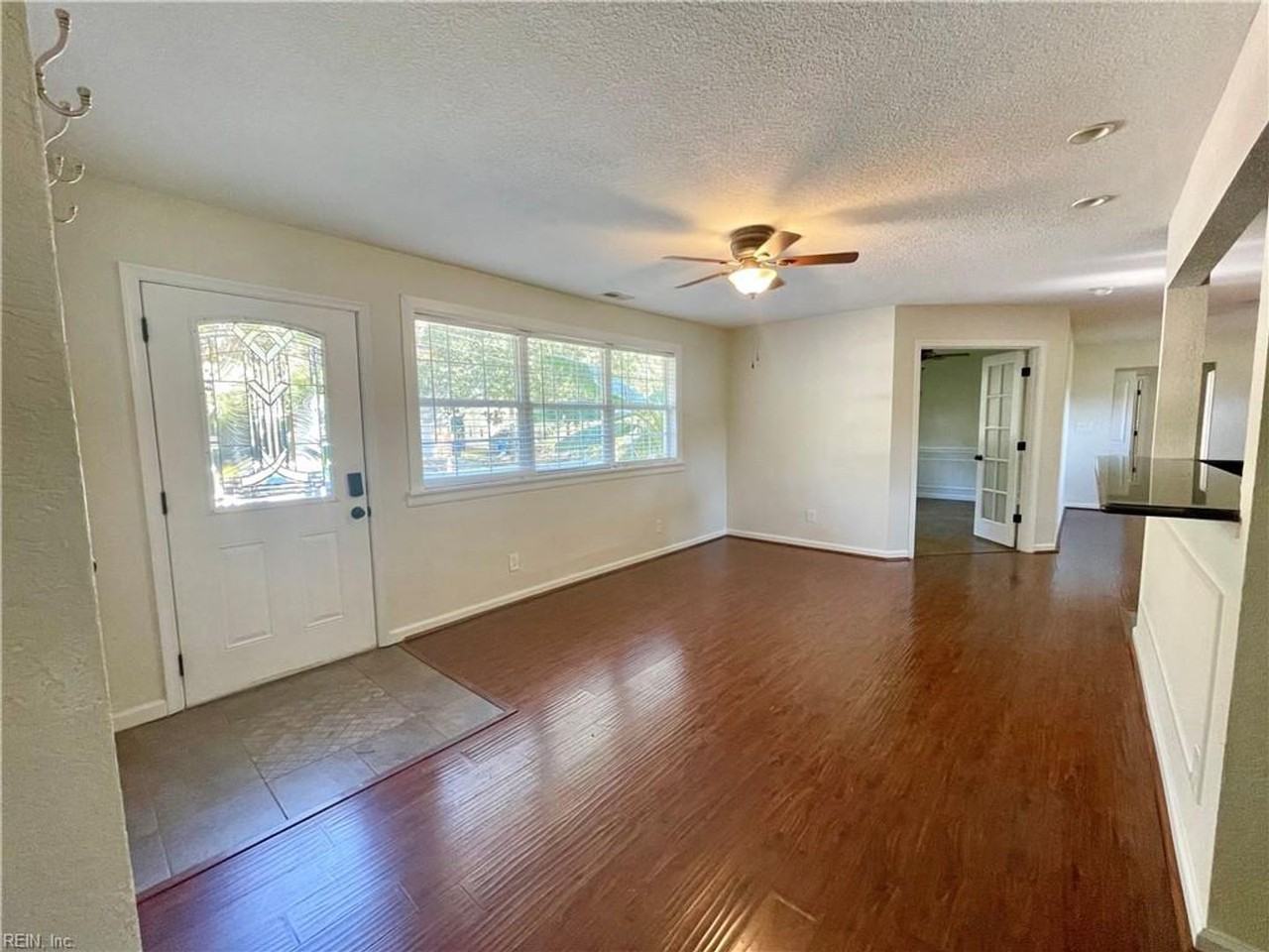 1075 Kenya Ln - Photo 2 of 15