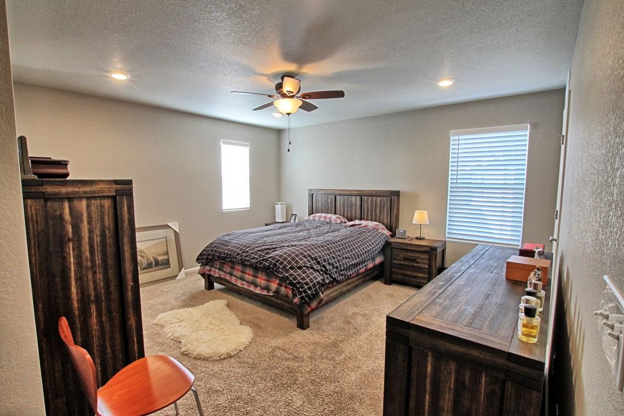 3752 Happyheart Way - Photo 4 of 21