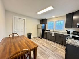 1035 Roark St - Photo 1 of 1