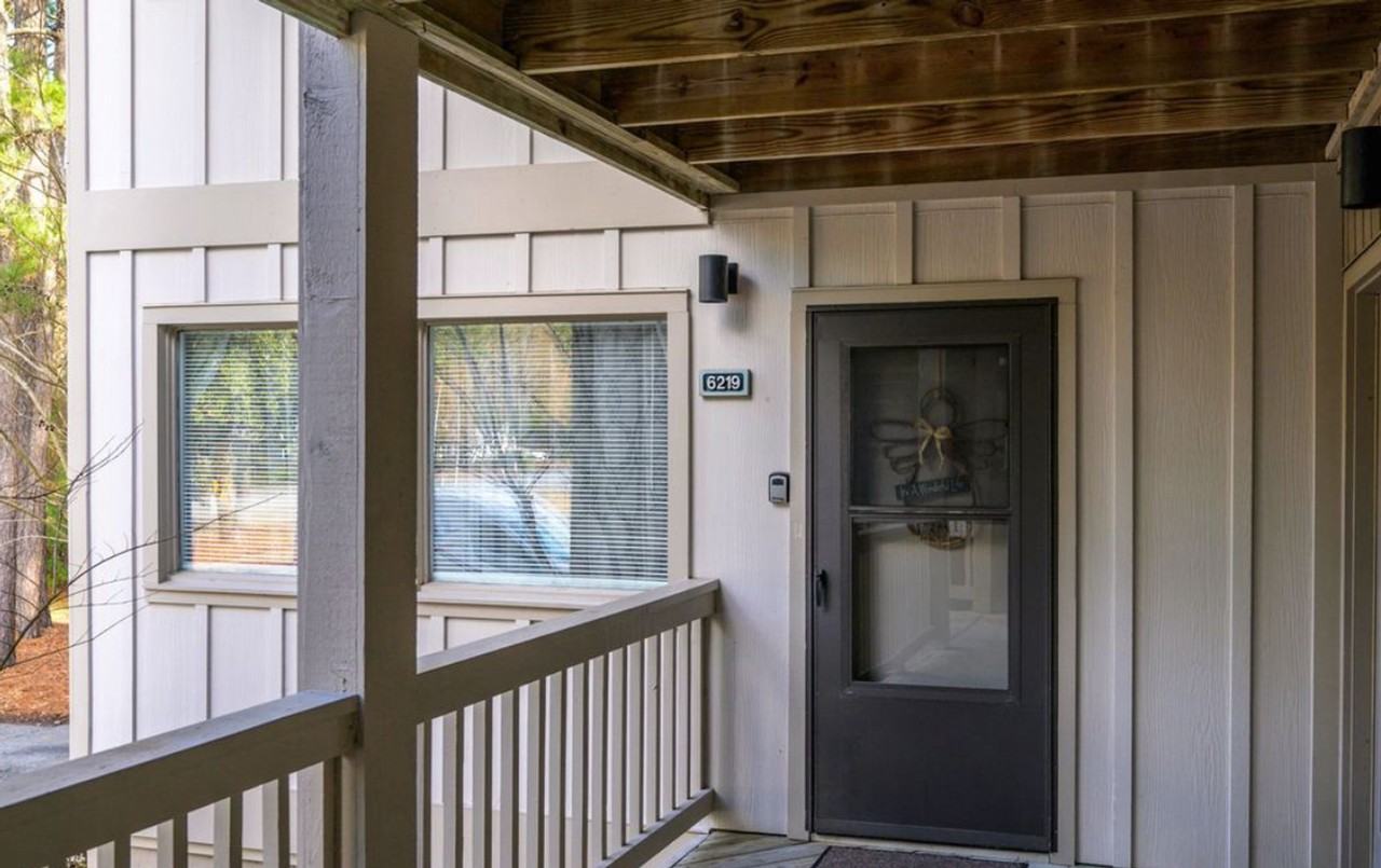 6219 Harbourside Dr - Photo 2 of 37