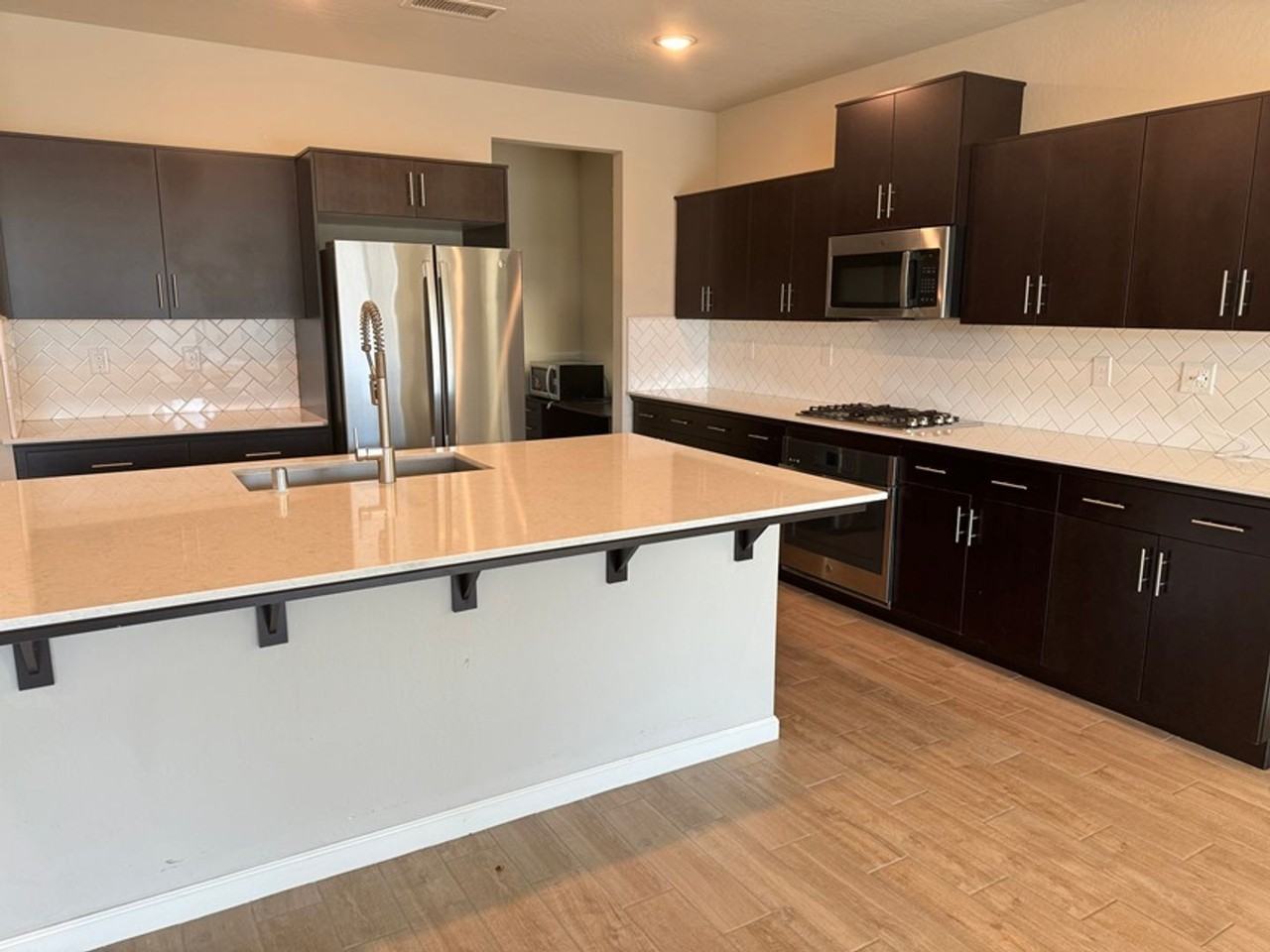 3321 San Marino Ave - Photo 2 of 17