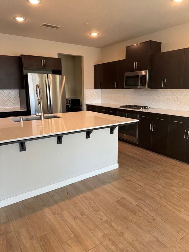 3321 San Marino Ave - Photo 3 of 17