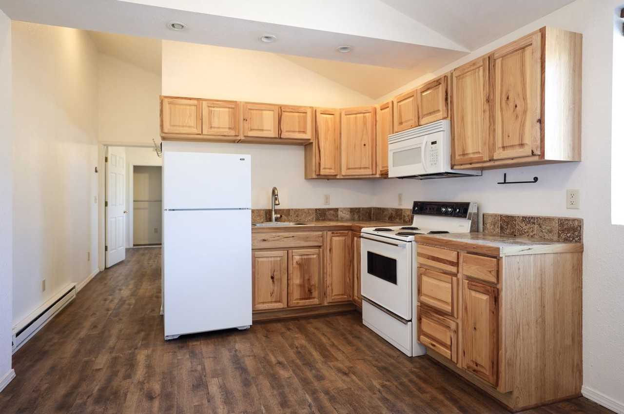 7315 W Suzette Ln - Photo 2 of 14