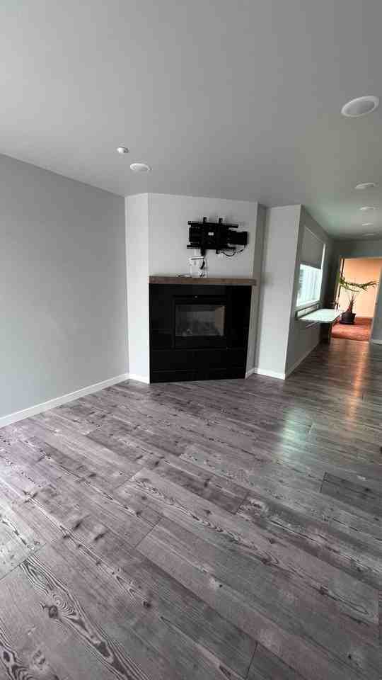 100 3rd St #1 - Photo 4 of 14