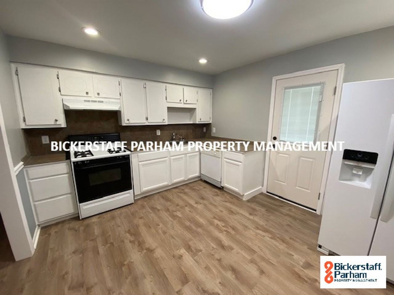 1225 Apostle Dr - Photo 3 of 14