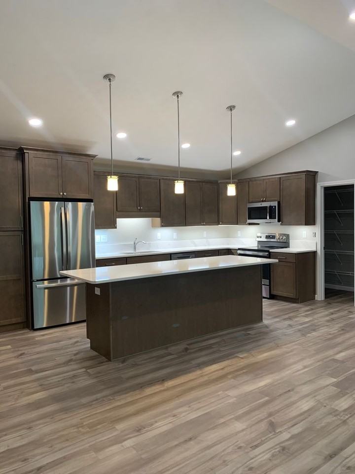 3818 Joy Cir E - Photo 3 of 14