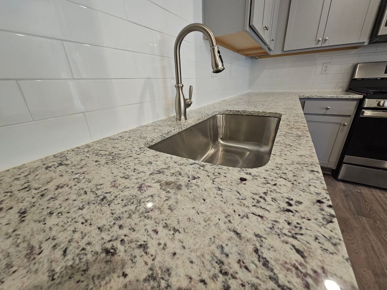 2804 Trinity St - Photo 7 of 30