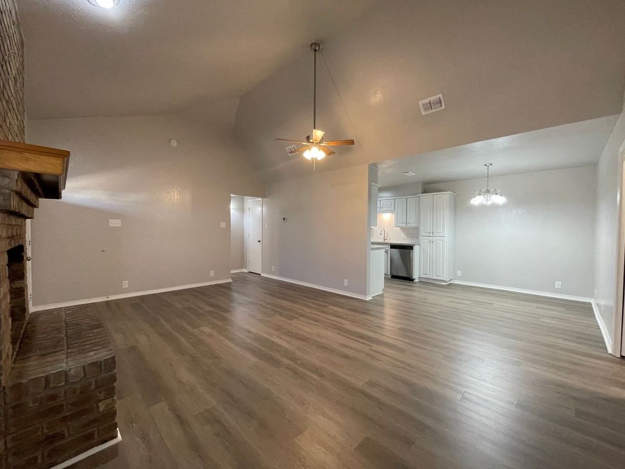 206 S Nolan River Rd #13 - Photo 4 of 21