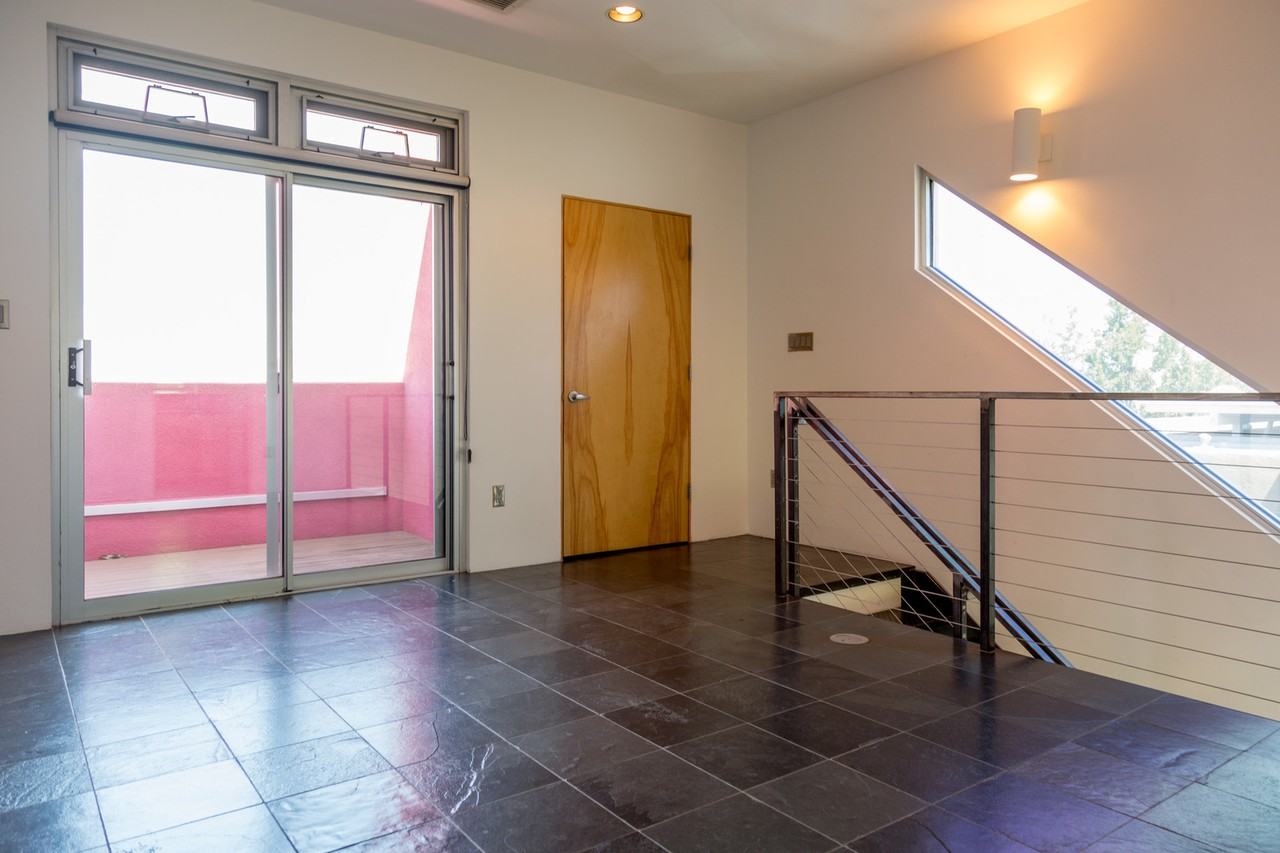 Silver Avenue Southwest - Photo 7 of 14