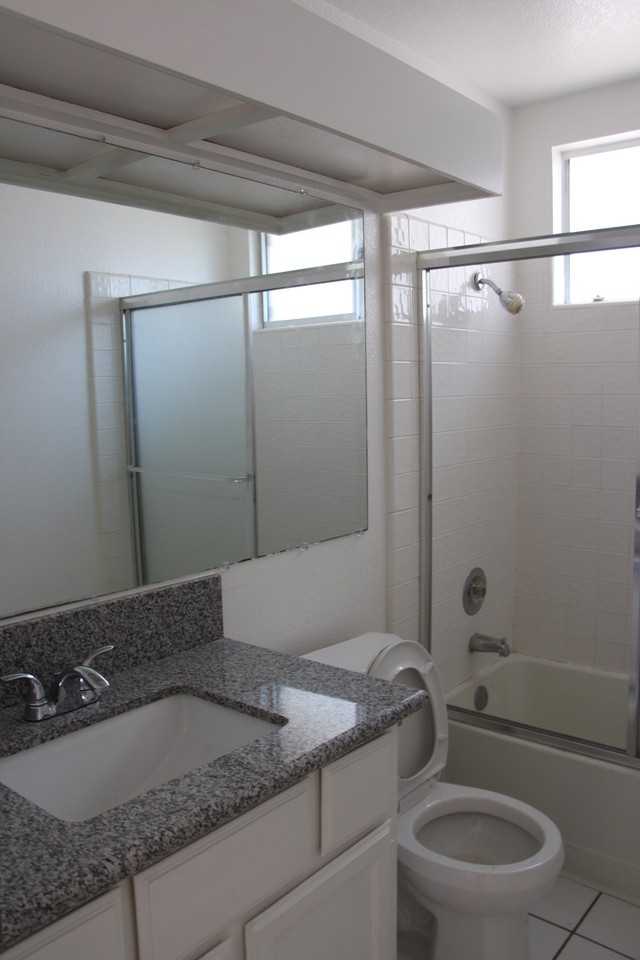 34937 Wharf Ter - Photo 2 of 5