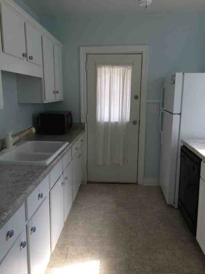 418 Graymont Ave - Photo 3 of 6