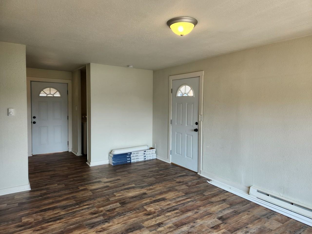 125 Acorn St - Photo 7 of 24