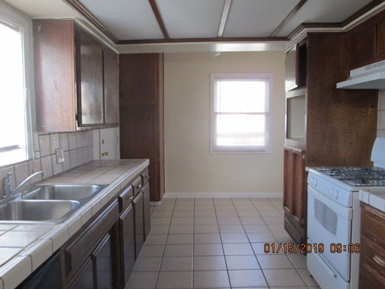 2214 Elton Ave - Photo 2 of 7