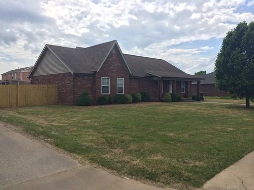 667 N Meadowlands Dr - Photo 2 of 12