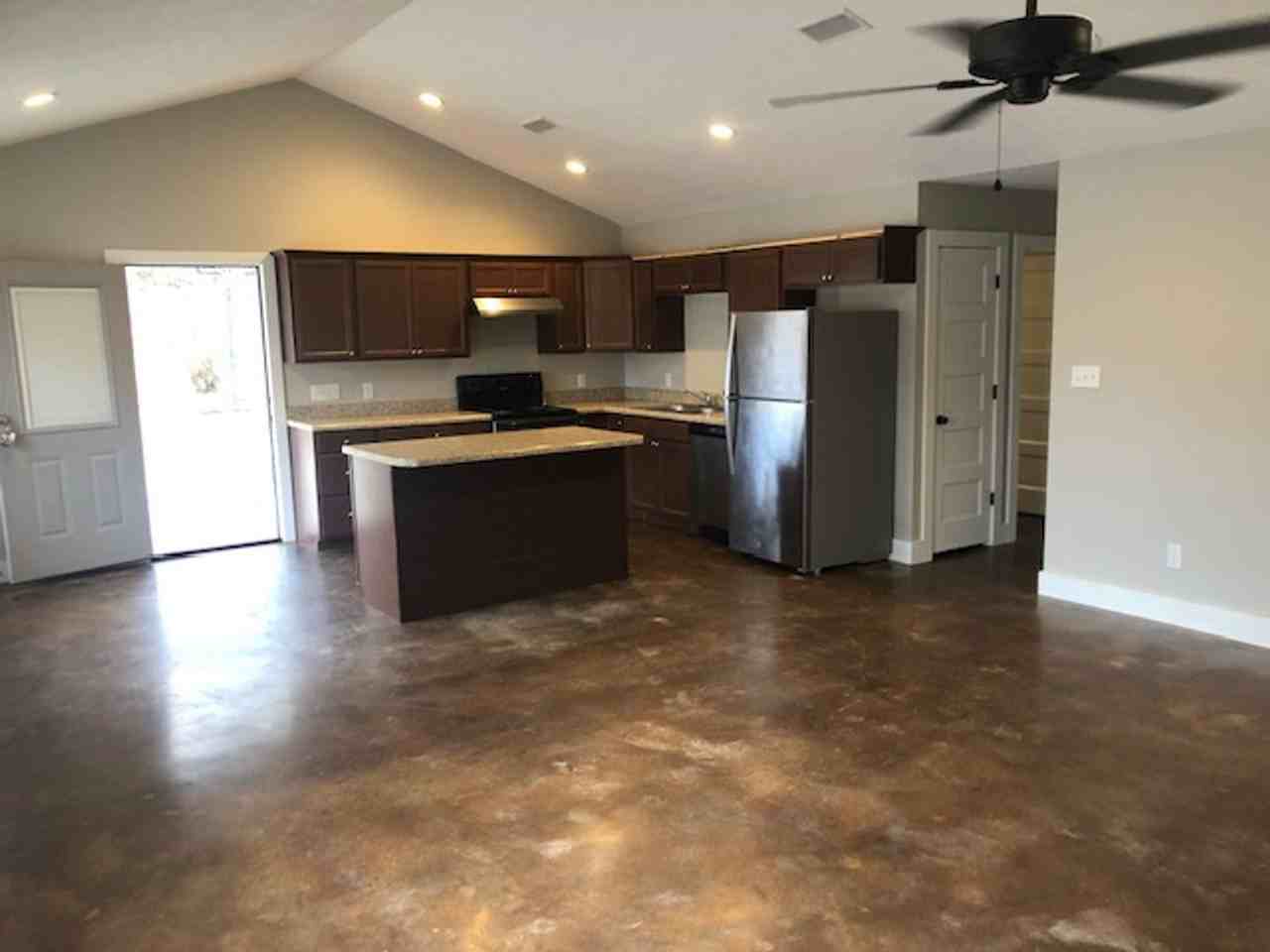 1143A Highway 9 S - Photo 2 of 10