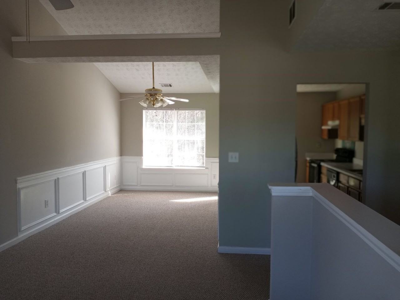 170 Pleasant Hills Dr - Photo 2 of 37