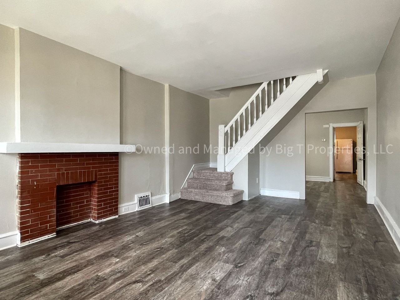 2529 N Washington St - Photo 2 of 9
