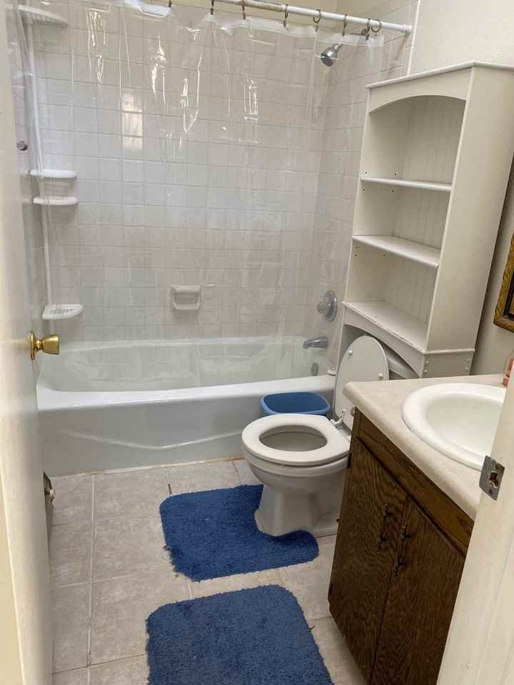 615 Freeman Ave - Photo 3 of 7