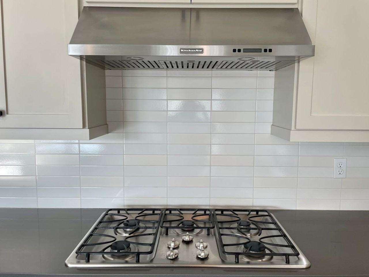 2120 Sw Dolph Ct - Photo 7 of 33