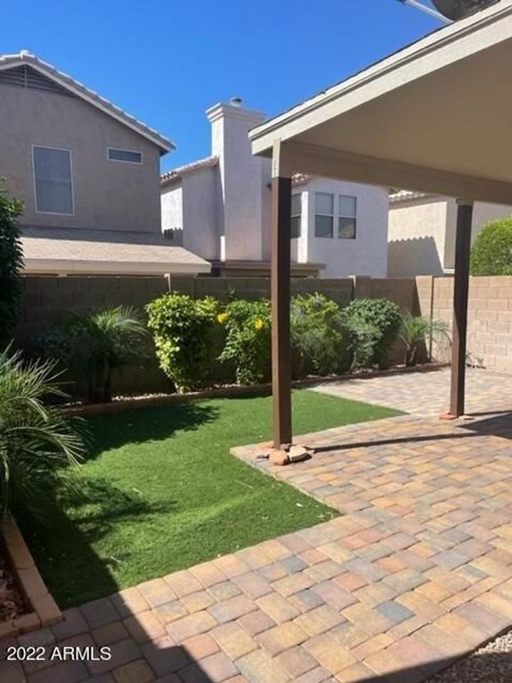 4911 W Wahalla Ln - Photo 6 of 10