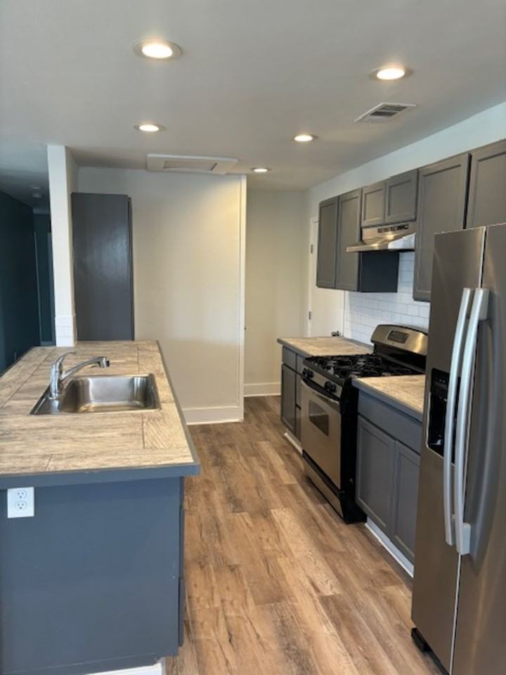 402 Twin Creek Cv - Photo 3 of 14