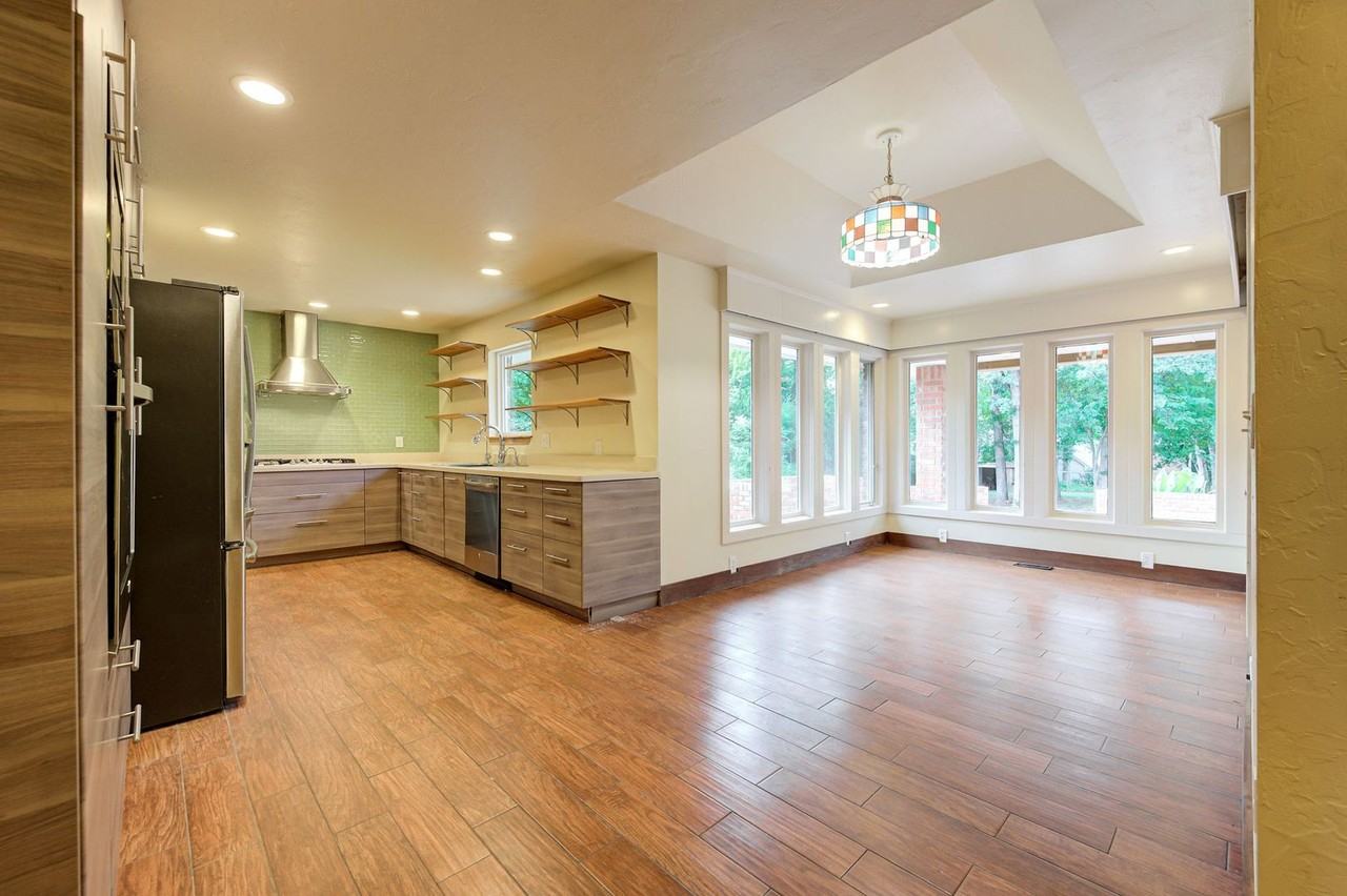 2429 Cedar Oak Dr - Photo 5 of 50