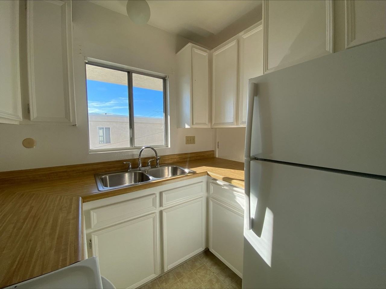 1740 Missouri St - Photo 6 of 13