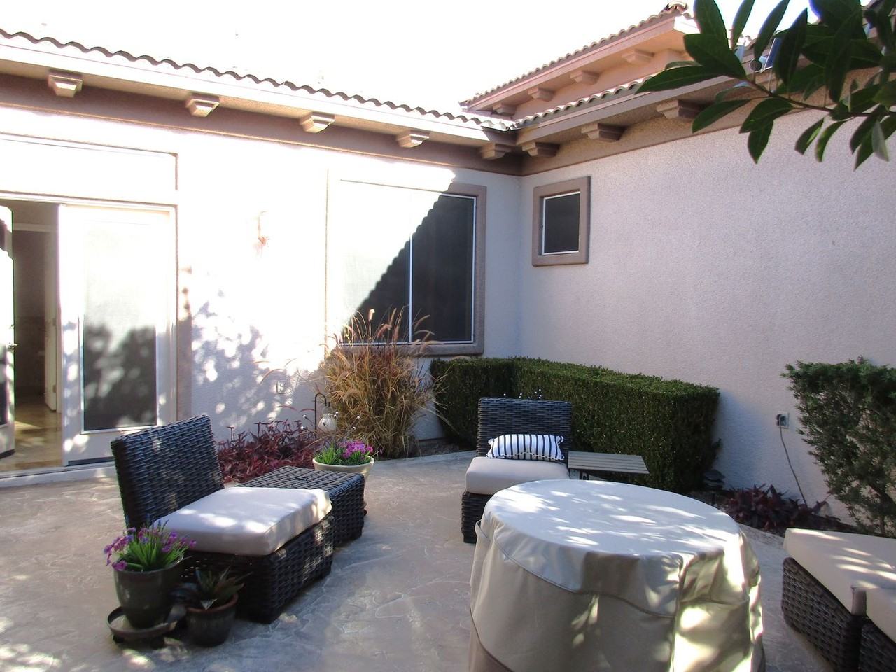 1927 Taylorville St - Photo 7 of 21