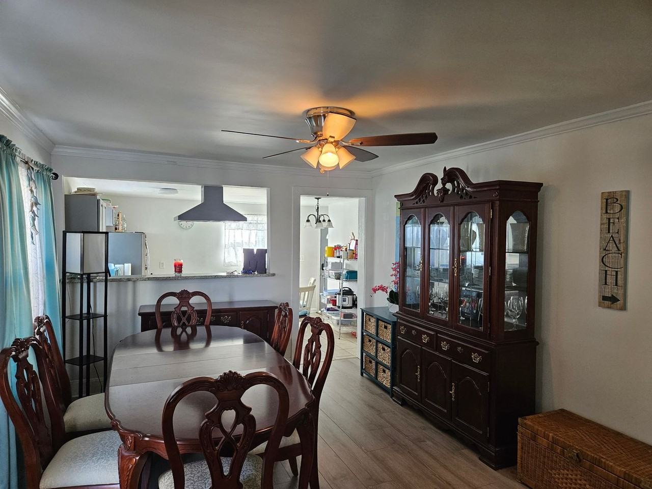 9659 Richview St - Photo 3 of 18